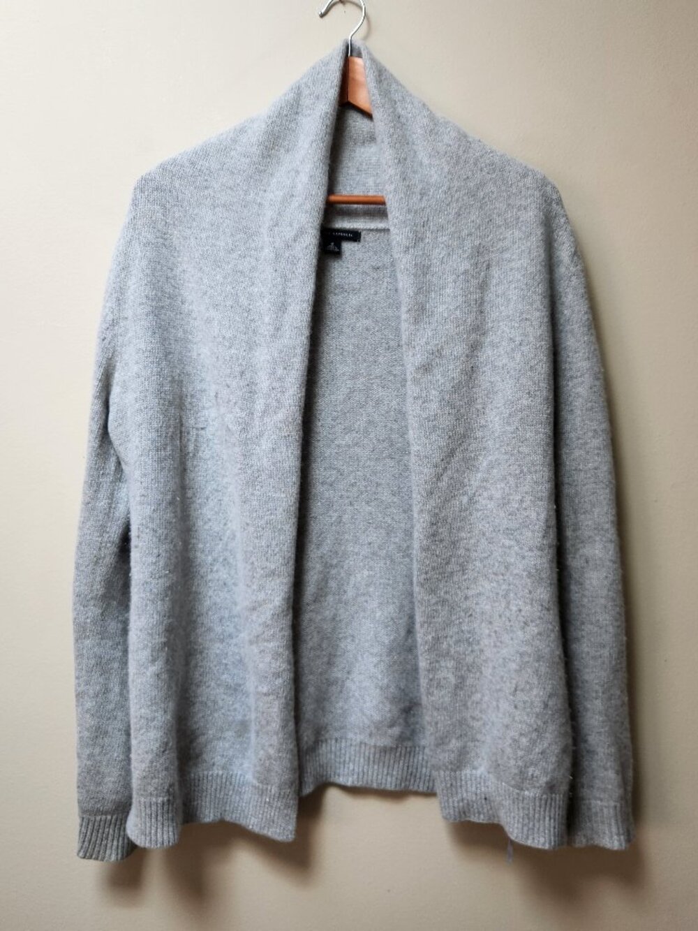 Banana Republic Angora Lambs wool grey cardigan M